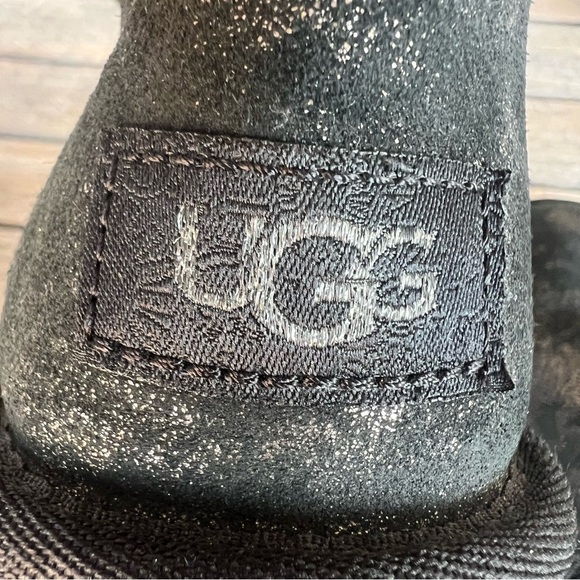 UGG Mini Bailey Bow Glimmer Plush Winter Boots Black Glitter Shimmer Size 5 GUC - Picture 9 of 14